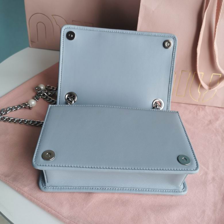 Matelasse  5BP065 19x13x5cm RF Four colors